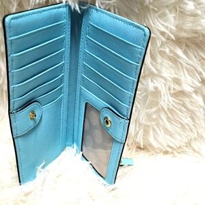 Kate Spade EUC Large Slim Bifold Wallet Robin Egg Blue Clutch